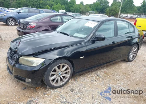 2010 BMW 328 from USA, damaged, VIN WBAPH7G50ANM50010
